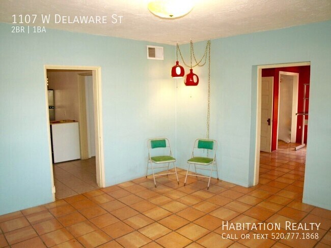 Building Photo - 1107 W Delaware St