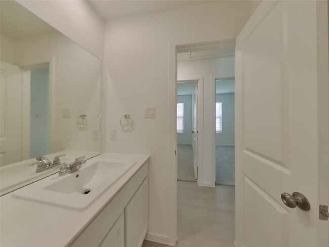 Building Photo - 3072 Dawn Sound Dr