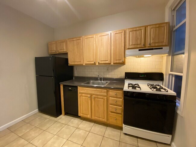 Building Photo - 203 Ogden Ave.