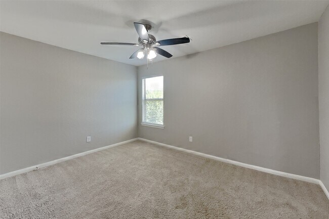 Building Photo - 7718 Balsam Crossing Ln