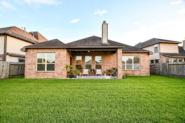 Building Photo - 13815 Wixford Trail
