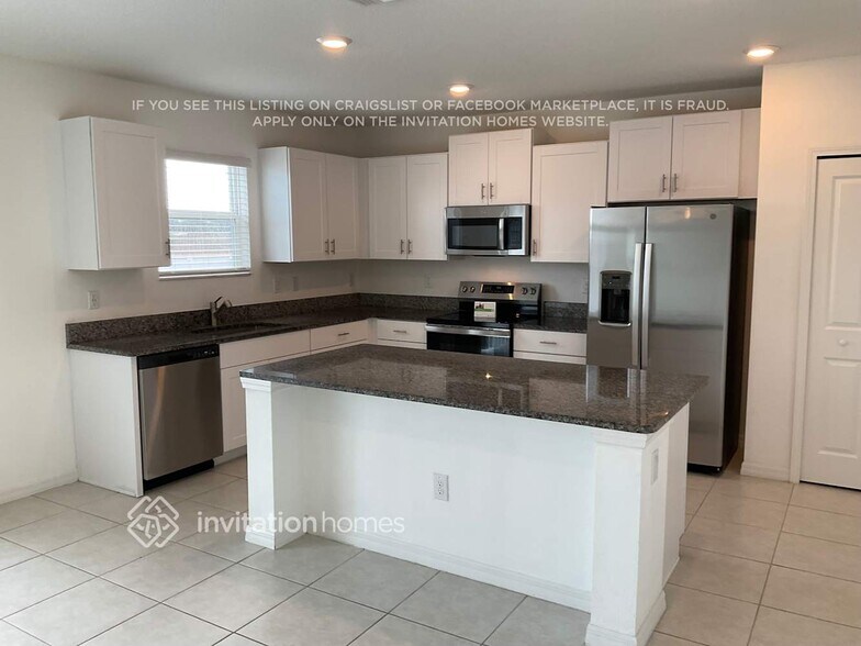 Building Photo - 11551 Lavender Loop