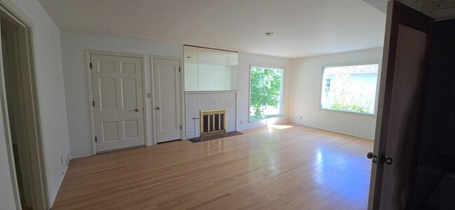 Building Photo - 734 N Eldorado Ave