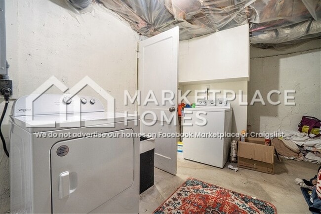 Building Photo - 717 Kalb St SE