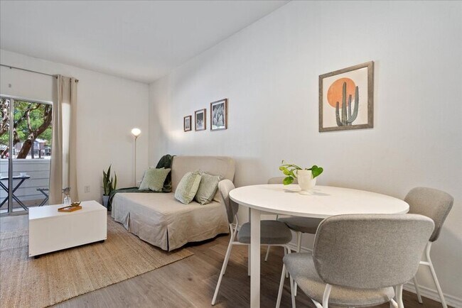 Building Photo - 12166 Metric Blvd