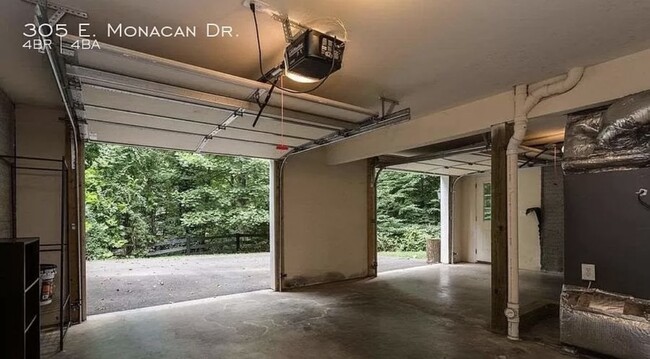 Building Photo - 305 E Monacan Dr