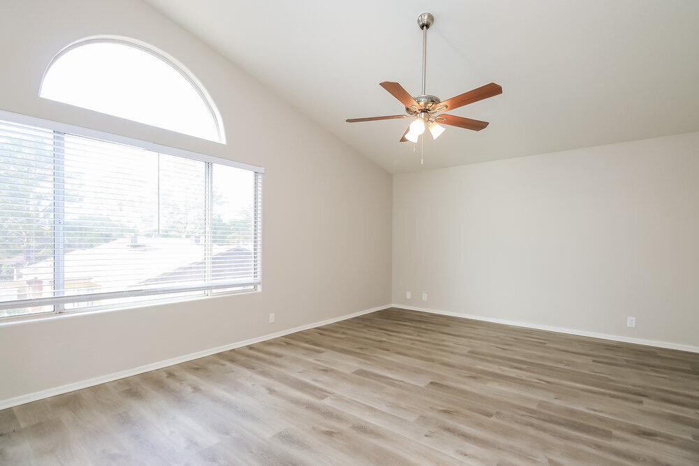 Building Photo - 20 N Nielson Ln