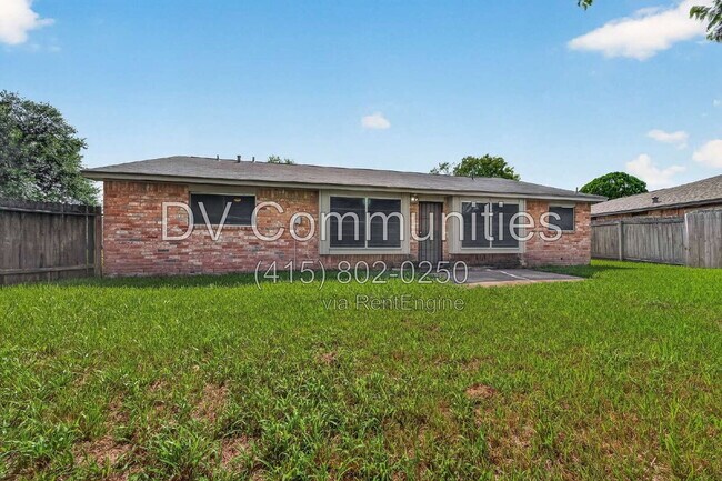Building Photo - 5041 E Ridge Creek Dr