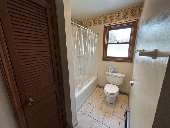 Building Photo - 42 Camp Benson Rd