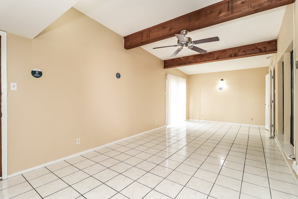 Building Photo - 1305 Rusdell Dr