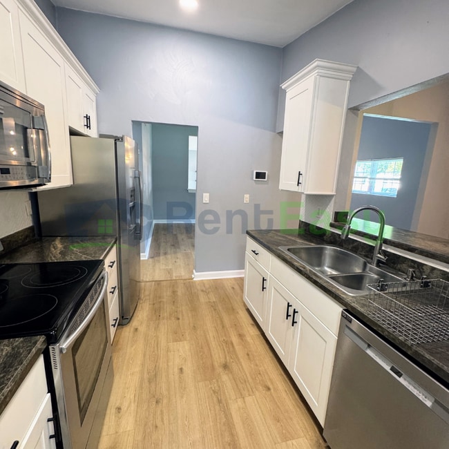 Building Photo - 420 Beacon Hill Cir