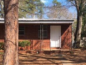 Building Photo - 170-174 Hart Ave