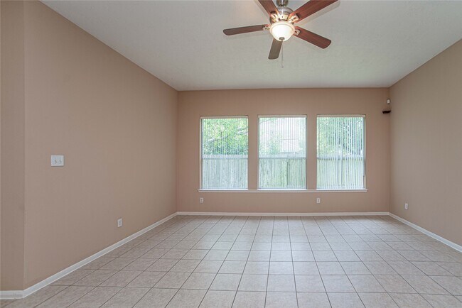 Building Photo - 20219 Suncoast Dr
