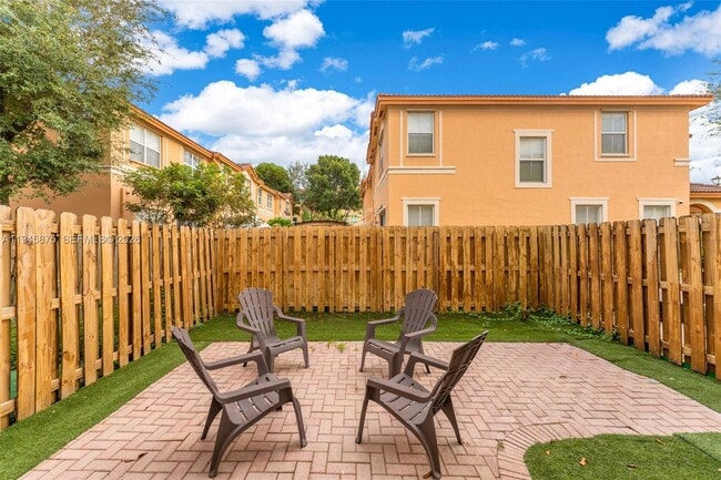 Building Photo - 11256 NW 86th Ln