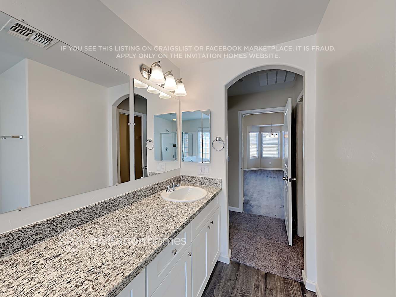 Building Photo - 14836 W Windrose Dr