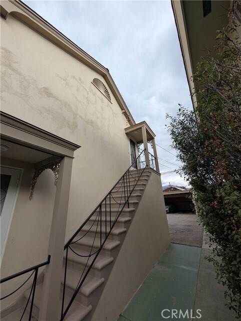 Building Photo - 610 Sunset Blvd