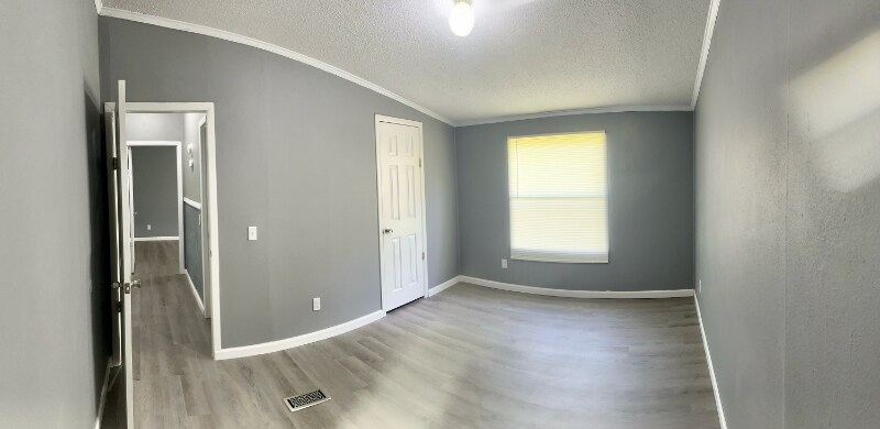 Building Photo - 2325 Snow Creek Rd