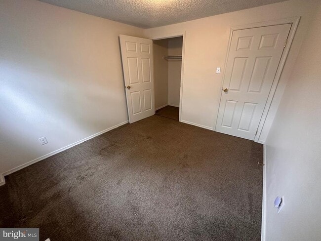 Building Photo - 12032 Millbrook Rd