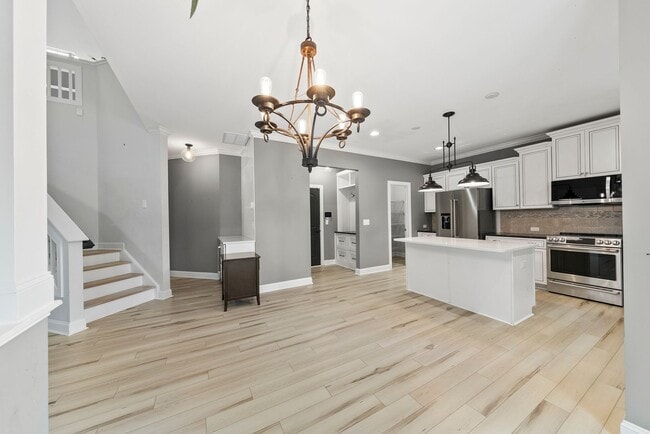 Building Photo - 3537 Bunting Dr