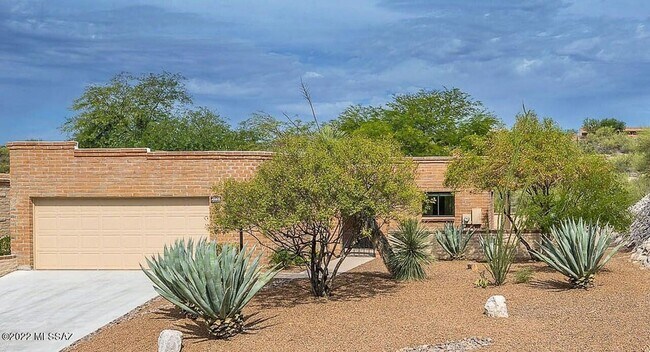 Building Photo - 4989 N Territory Ave