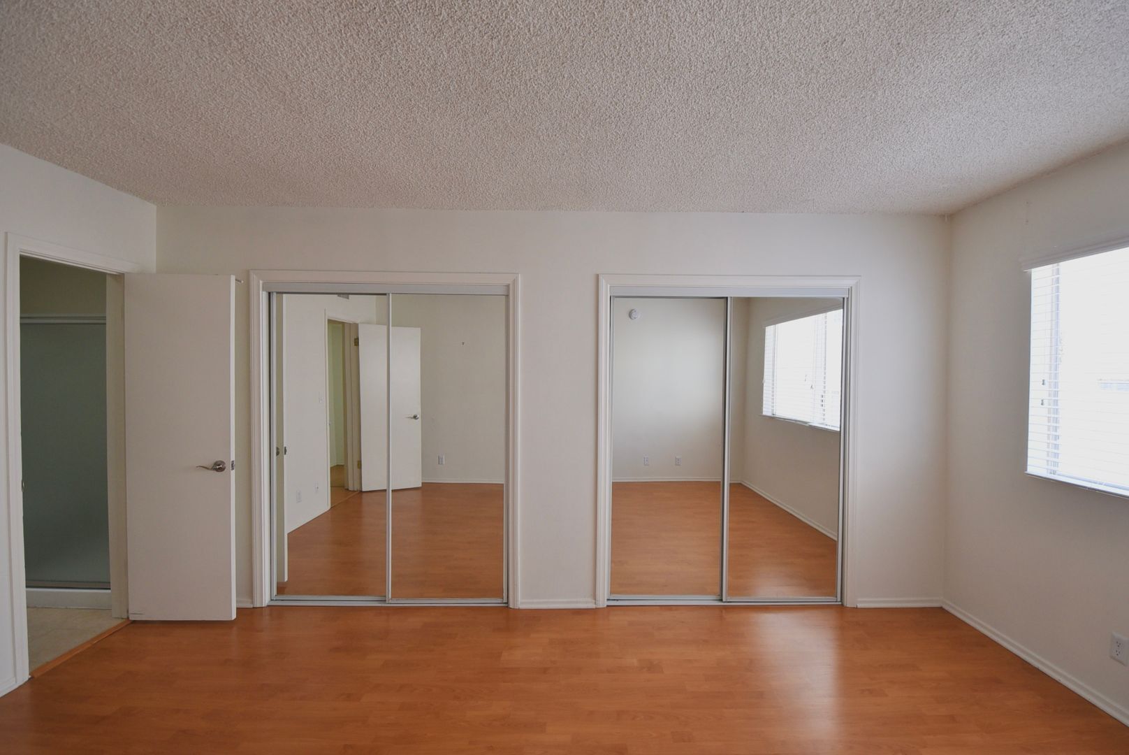 Building Photo - 5036 Coldwater Canyon Ave