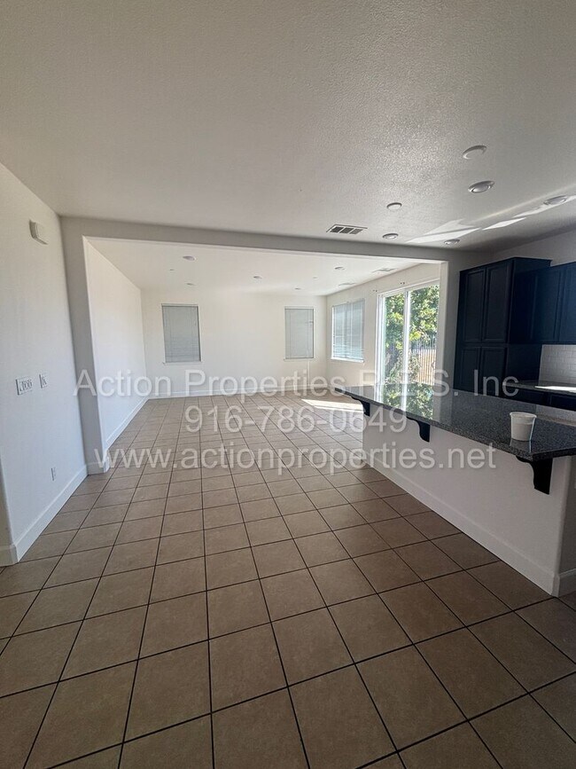 Building Photo - 1611 Lion St