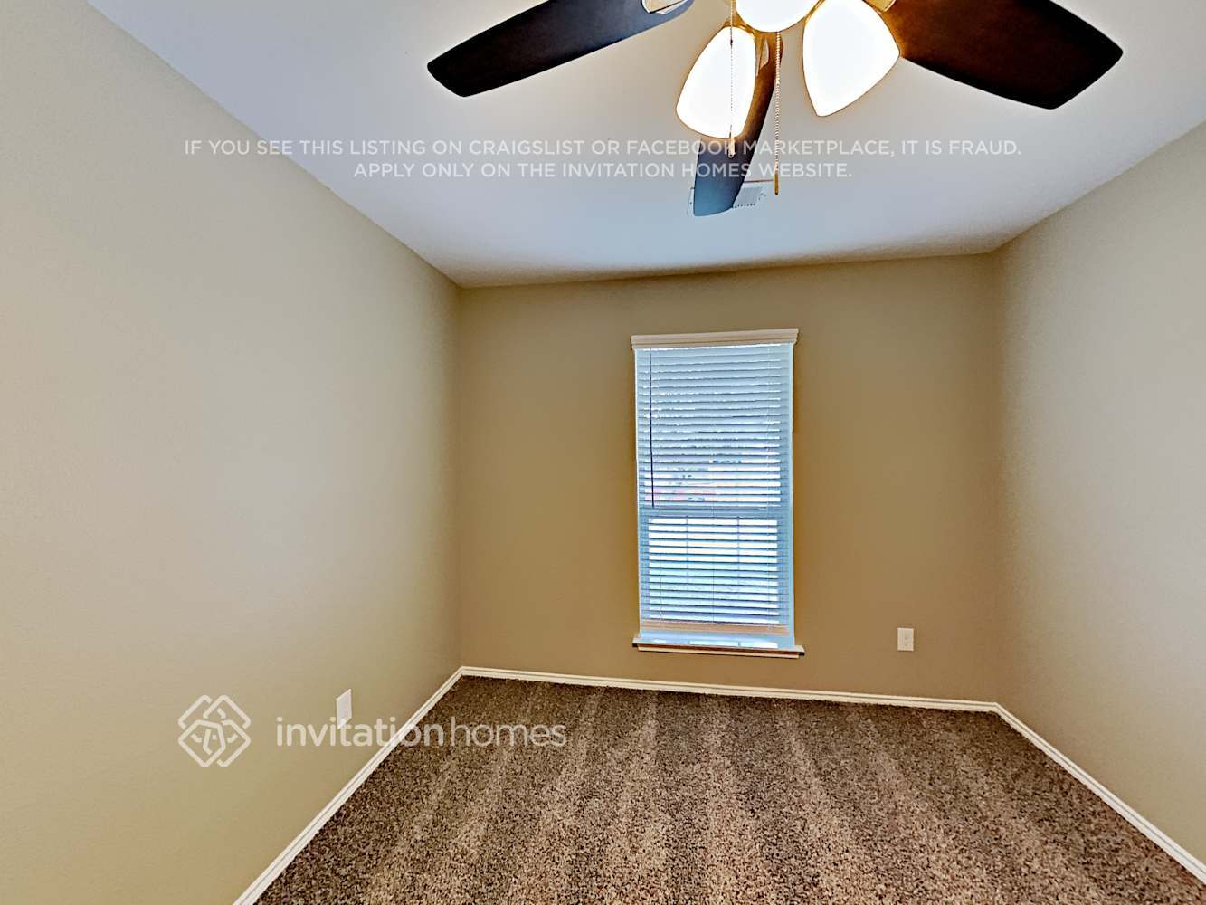 Building Photo - 819 W Lonesome Dove Trail