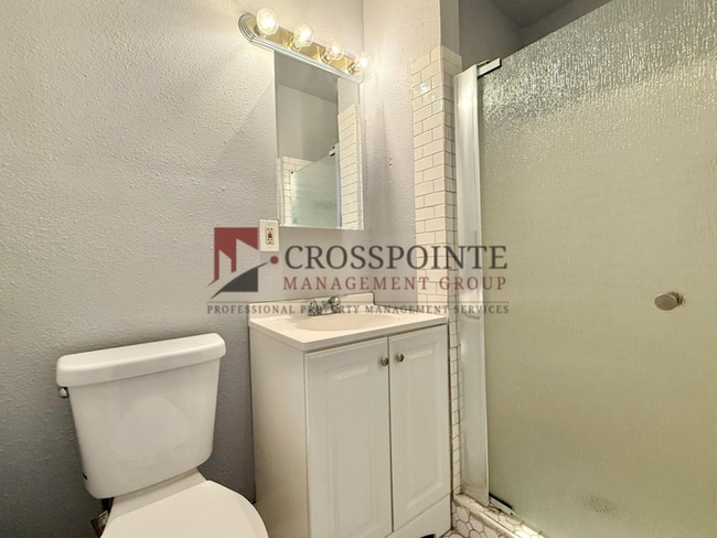 Building Photo - Tour Today! 3 Bedroom, 2 Bathroom House!