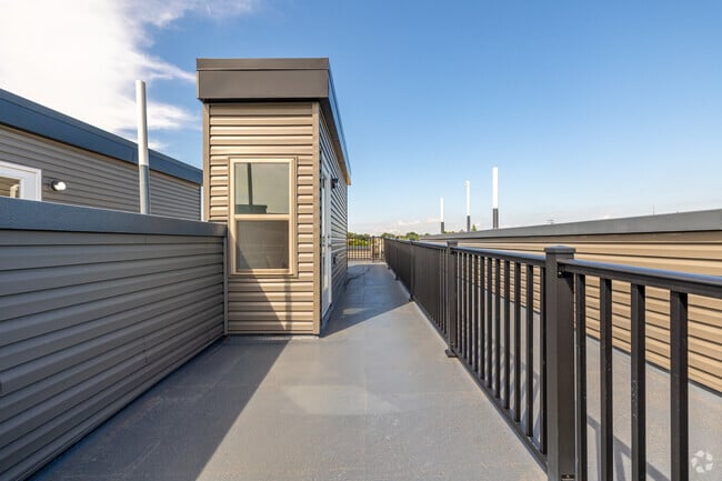 3BD, 3BA - 1,500SF - 731 N 35th Street Townhomes