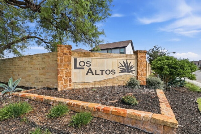Building Photo - 3434 Hacienda Wy