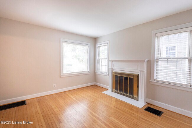 Building Photo - 3725 Warner Ave