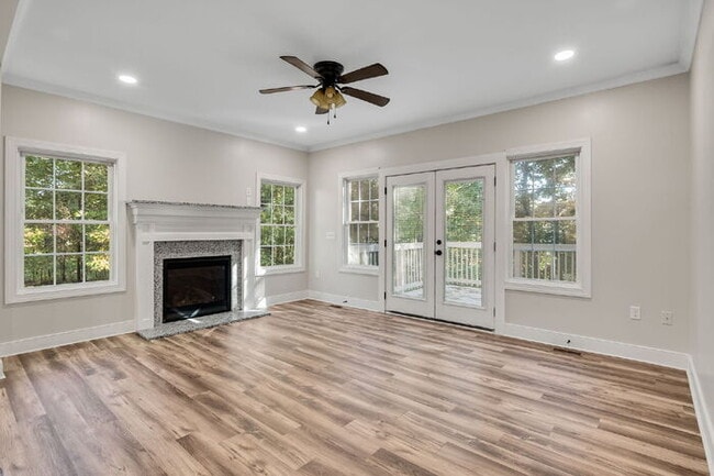 Building Photo - 5001 Dampier Ct