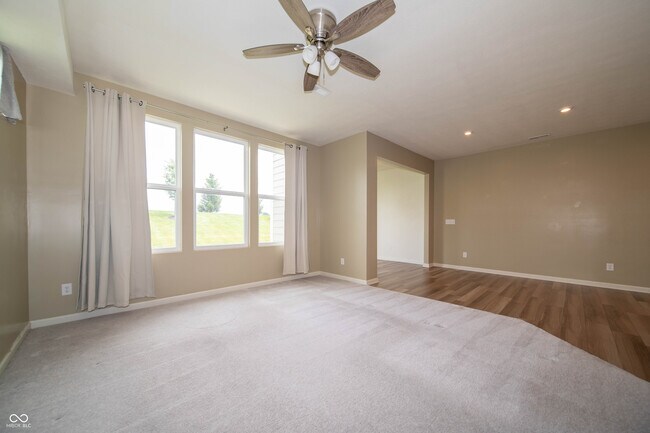 Building Photo - 14158 Bay Willow Dr