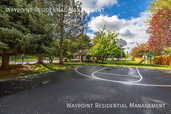 Building Photo - 1095 N Marsh Hawk Pl
