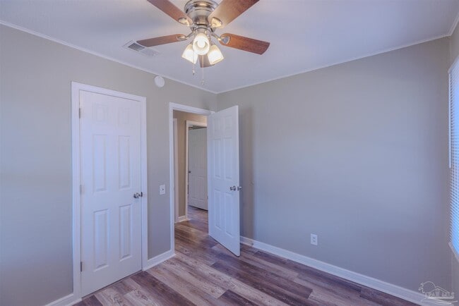 Building Photo - 1223 Wisteria Ave