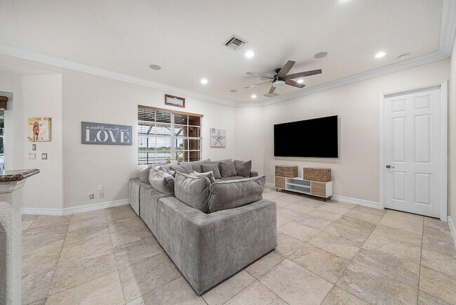 Building Photo - 3446 Princeton Dr