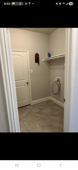 Building Photo - 615 Dogwood Dr