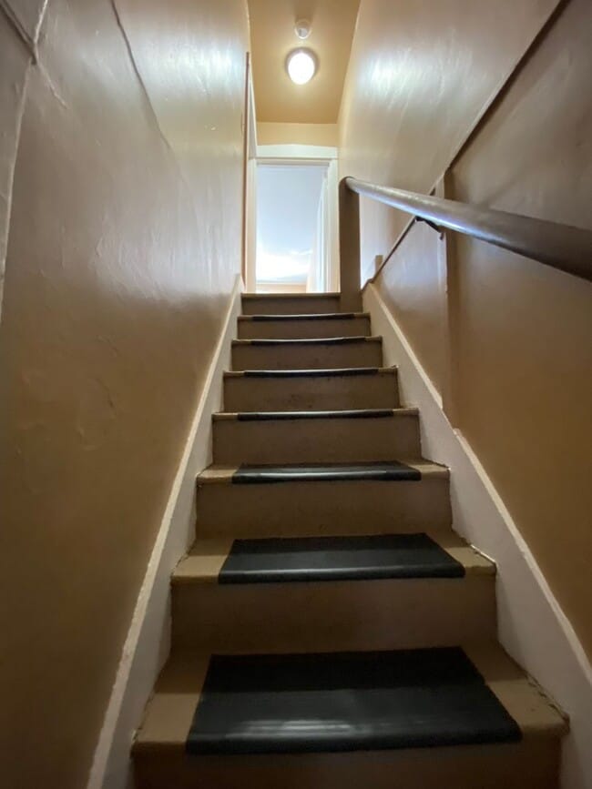 Building Photo - Spacious 3 BR /1 Ba Home in Lancaster City