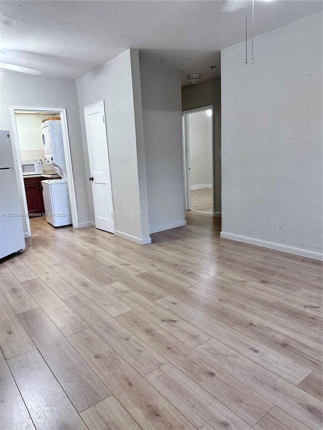 Building Photo - 3903 W Flagler St