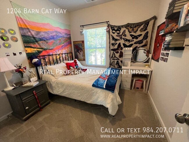 Building Photo - 1204 Barn Cat Way