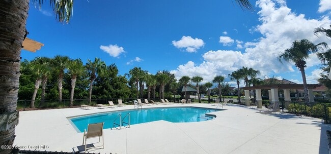 Building Photo - 2626 Florencia Pl