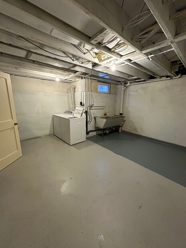 Building Photo - 3511-3515 McComb Ave