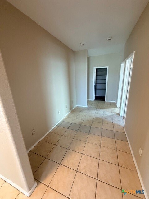 Building Photo - 2013 Schottische Ln