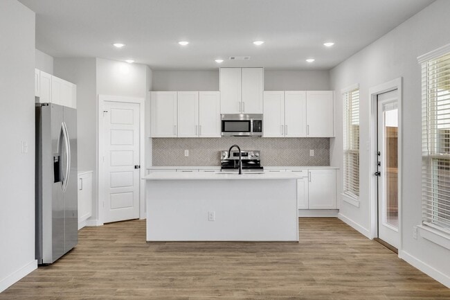 Building Photo - AVAILABLE NOW! LUXURIOUS DUPLEX LOCATED ON 1-ACRE LOT IN MIDLOTHIAN, TX!