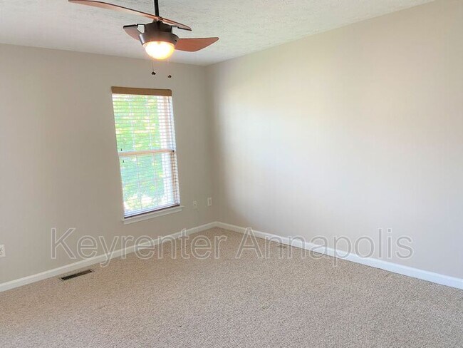Building Photo - 8221 Water Lily Way