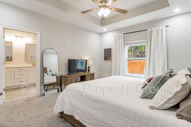 Building Photo - 1925 Cotton Bay Ln