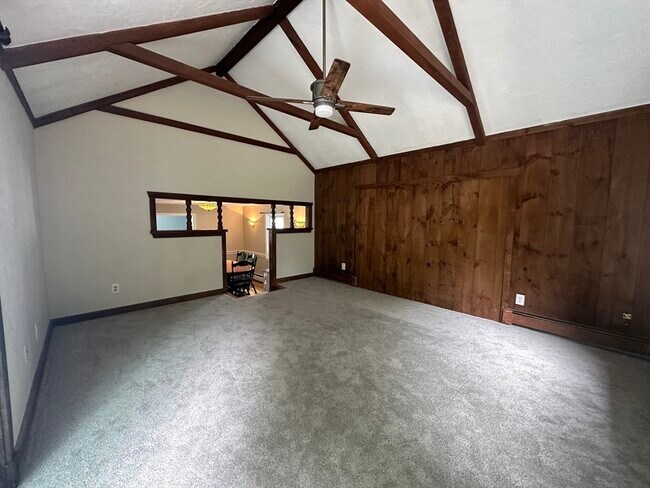Building Photo - 202 Glenellen Rd