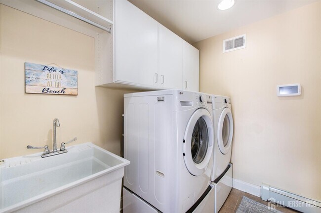 Building Photo - 76 Raritan Reach Rd