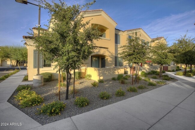 Building Photo - 1452 S Ellsworth Rd