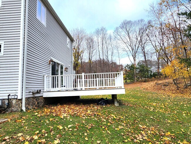 Building Photo - 157 Ball Pond Rd